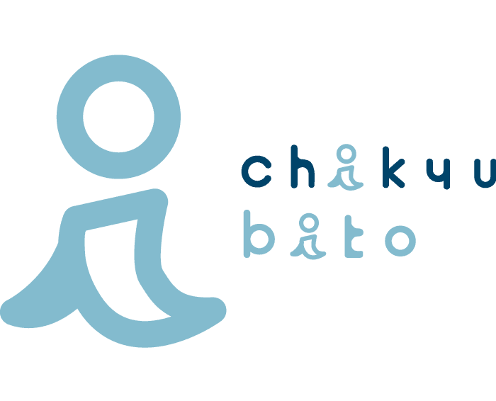 人が手をつなぐ姿を取り入れたchikyubitoのロゴタイプのディテール